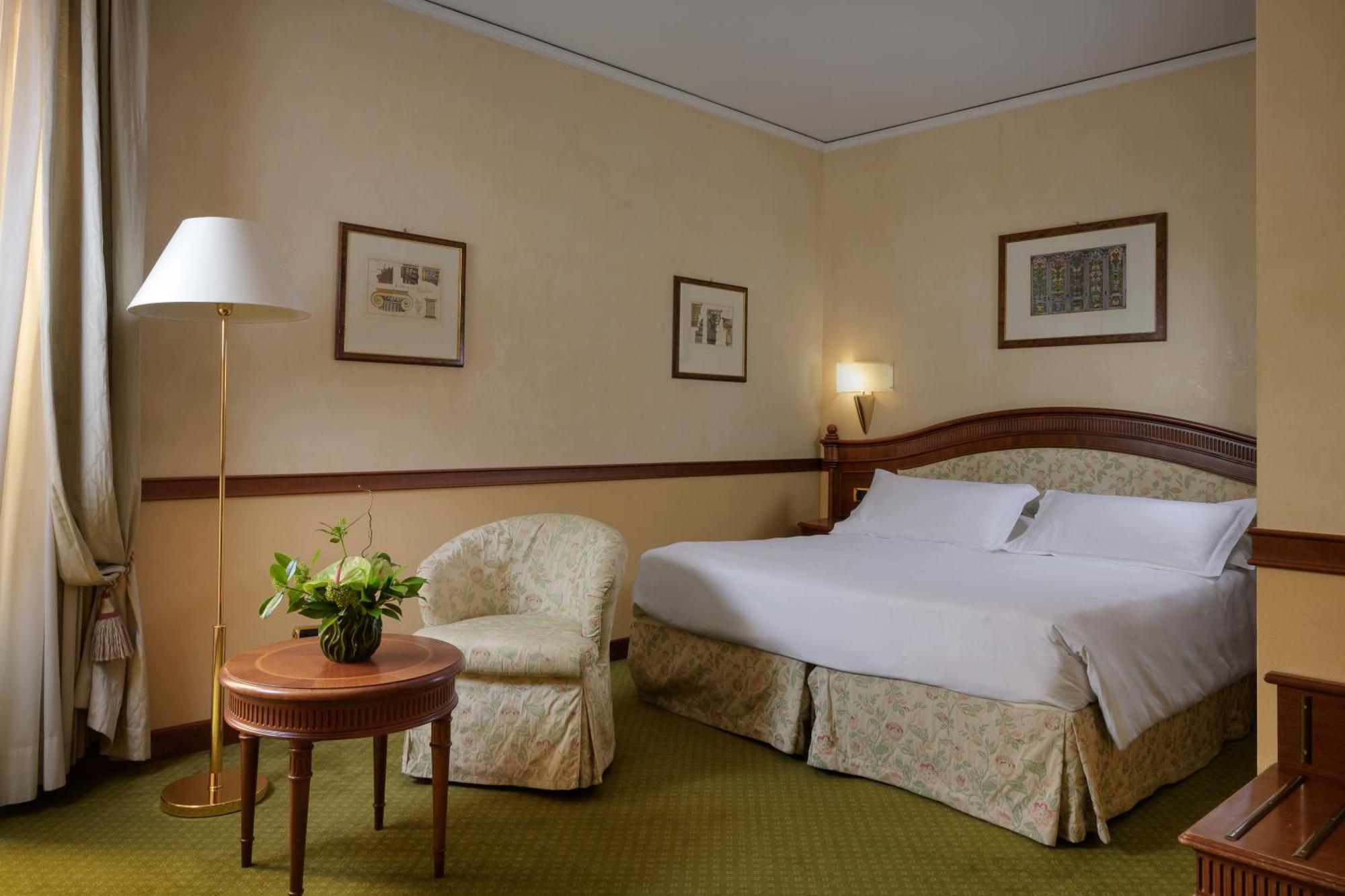 Hotel Degli Orafi Florence Exterior photo